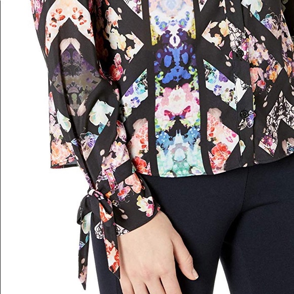 Nicole Miller long-sleeve buttoned down blouse - Picture 3 of 6